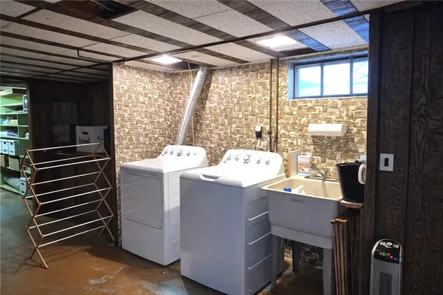 $194,500 | 12 Chenango Avenue, Sherburne, NY 13460