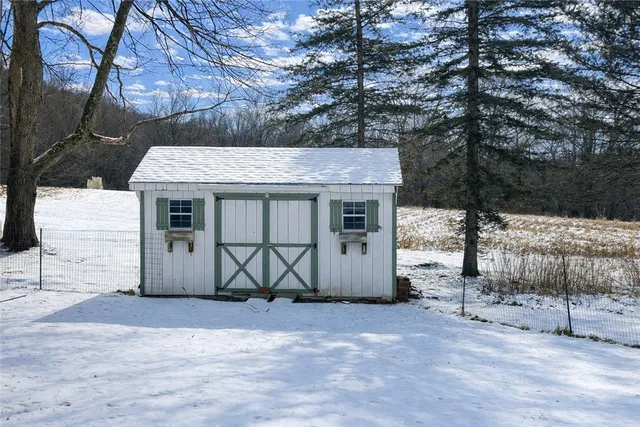 $194,500 | 12 Chenango Avenue, Sherburne, NY 13460