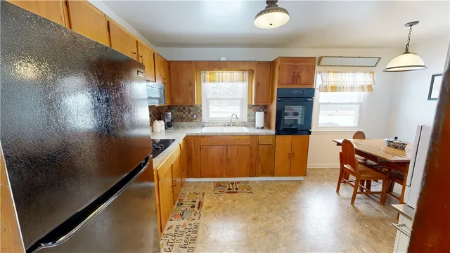 $194,500 | 12 Chenango Avenue, Sherburne, NY 13460