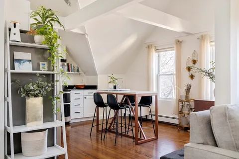 $665,000 | 130 Massachusetts Avenue, Unit 6, Arlington, MA 02474