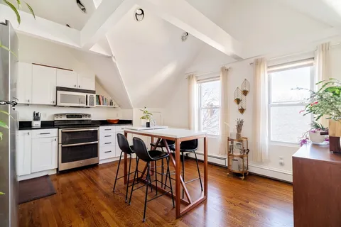 $665,000 | 130 Massachusetts Avenue, Unit 6, Arlington, MA 02474