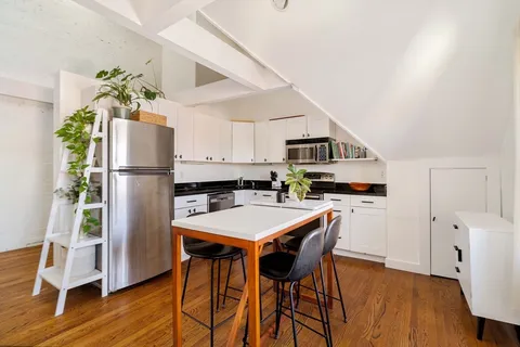 $665,000 | 130 Massachusetts Avenue, Unit 6, Arlington, MA 02474