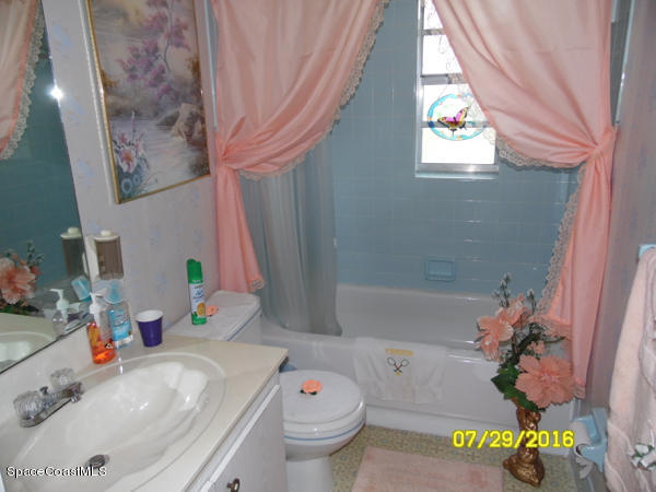 1940 Tallpalm Road Melbourne, FL 32935 - Photo 16 of 22 Hall Bath