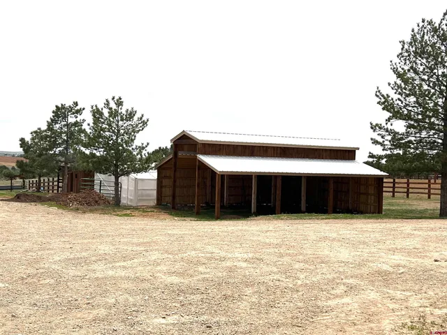 a view of outdoor space with city view