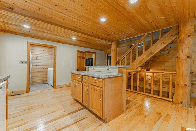 $399,900 | 759 400 North, Winchester, IL 62694