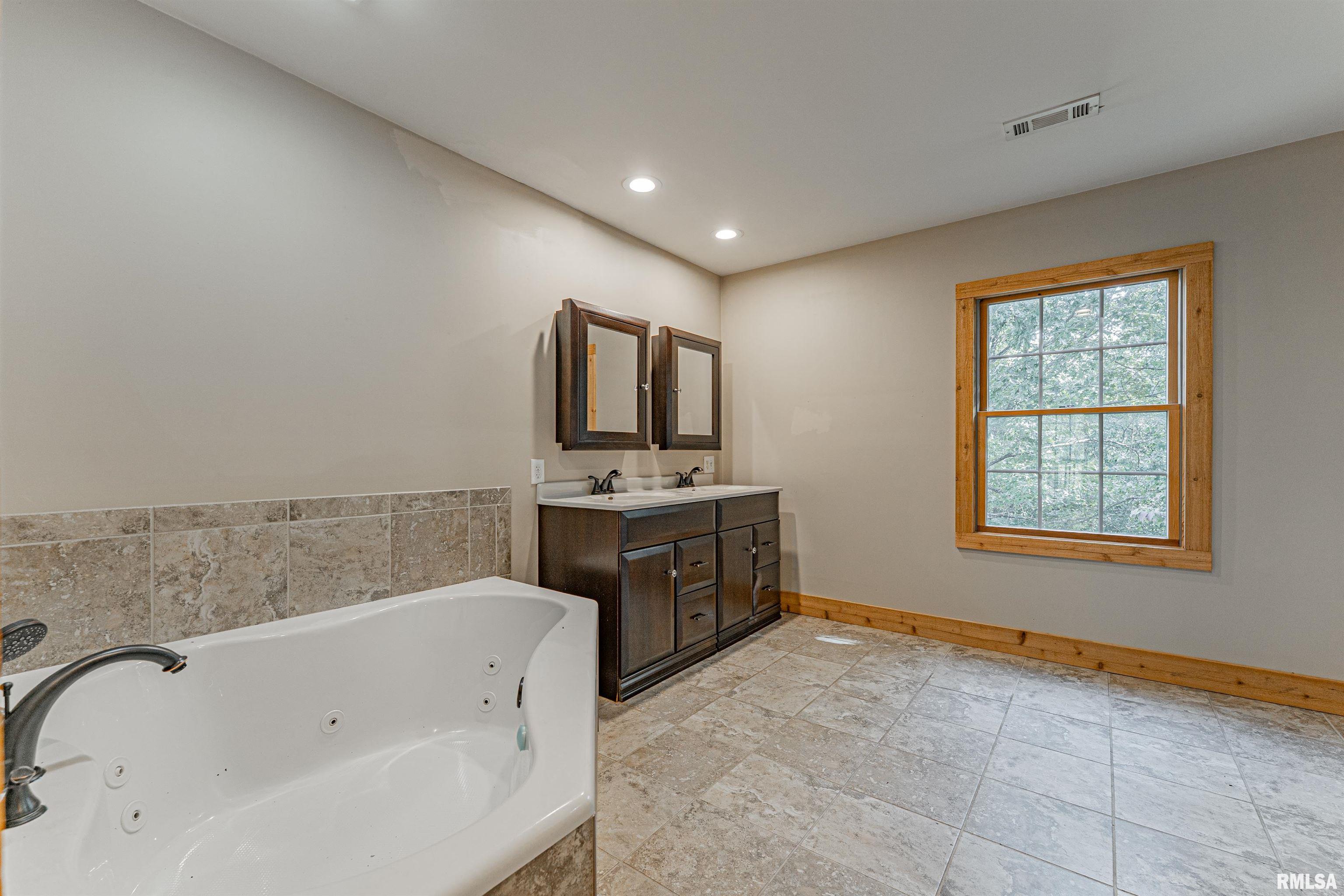 759 400 North Winchester, IL 62694 - Photo 26 of 38