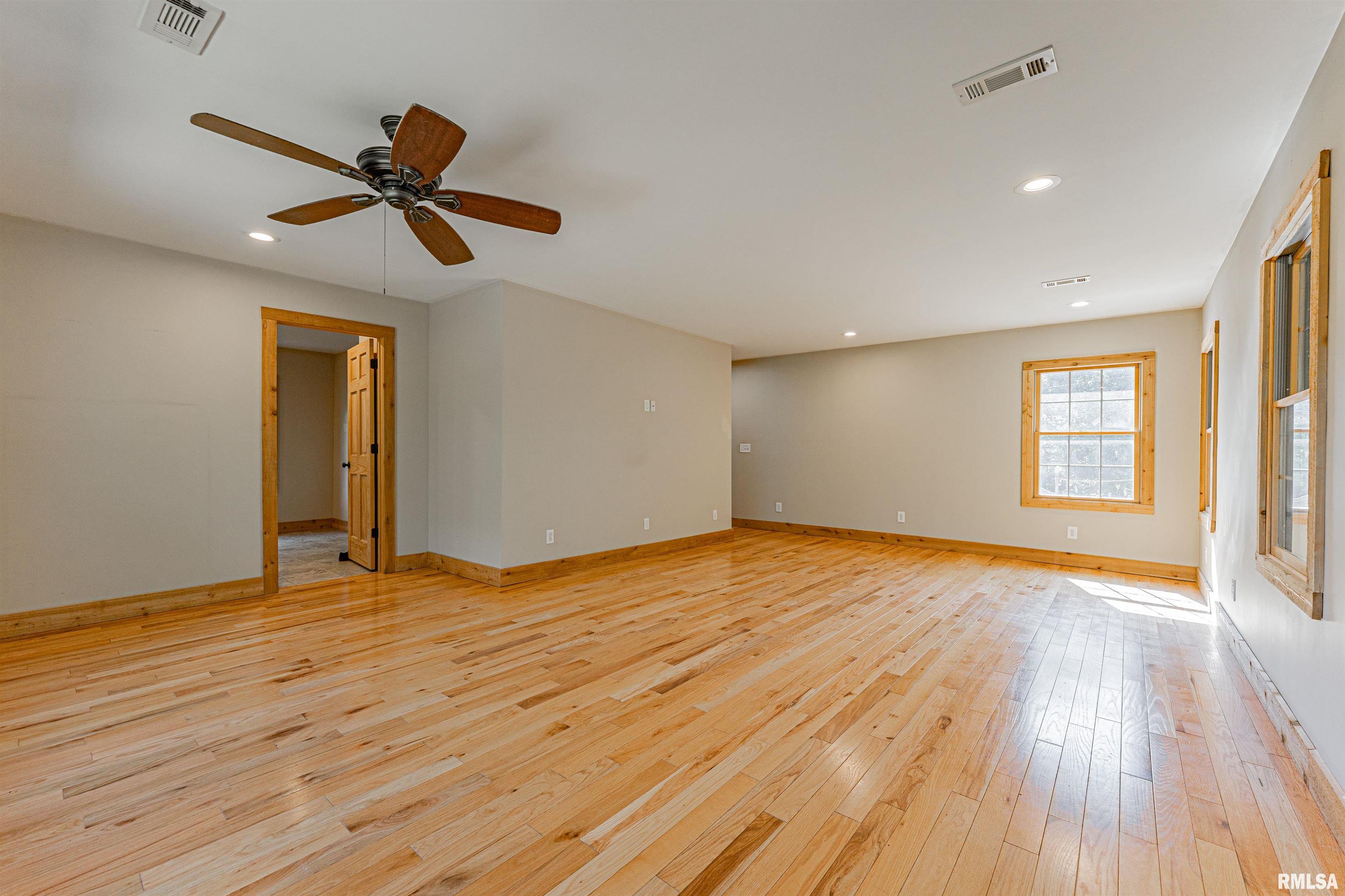 759 400 North Winchester, IL 62694 - Photo 27 of 38