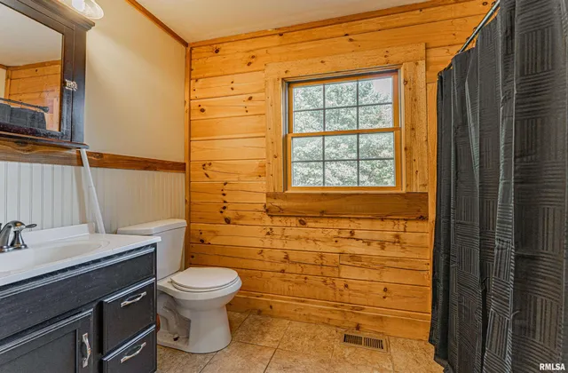 $399,900 | 759 400 North, Winchester, IL 62694