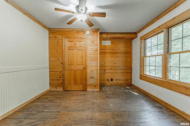 $399,900 | 759 400 North, Winchester, IL 62694