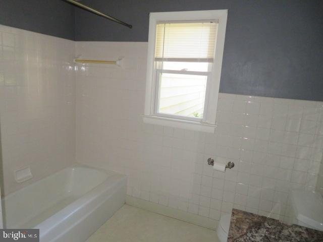 1240 Hoff Road Hanover, PA 17331 - Photo 17 of 51 a bathroom with a bathtub