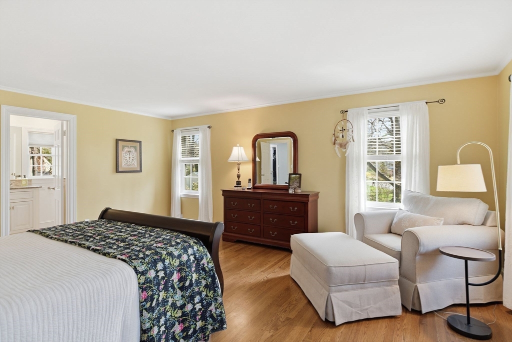 324 Farmington Road Longmeadow, MA 01106 - Photo 24 of 42 Gallery Image 24