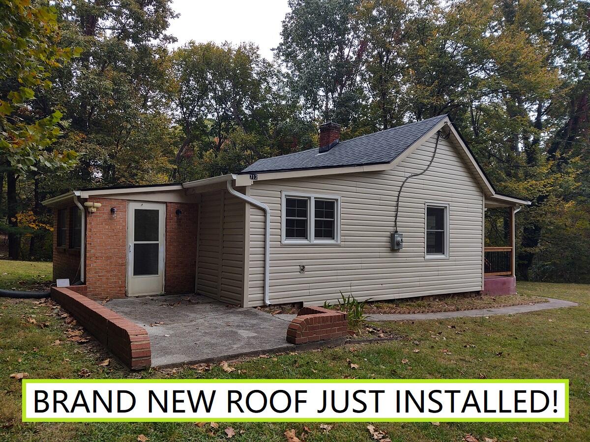 712 Lee Road Salem, VA 24153 - Photo 19 of 30 712 Lee Rd 10.12.22