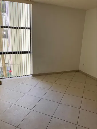 $2,250 | 16919 North Bay Road, Unit 210, Sunny Isles Beach, FL 33160