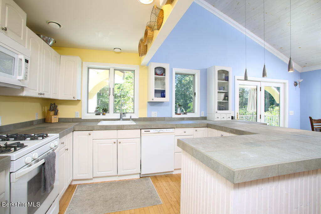 336 Kinne Brook Road Worthington, MA 01098 - Photo 14 of 43 AS9A4597