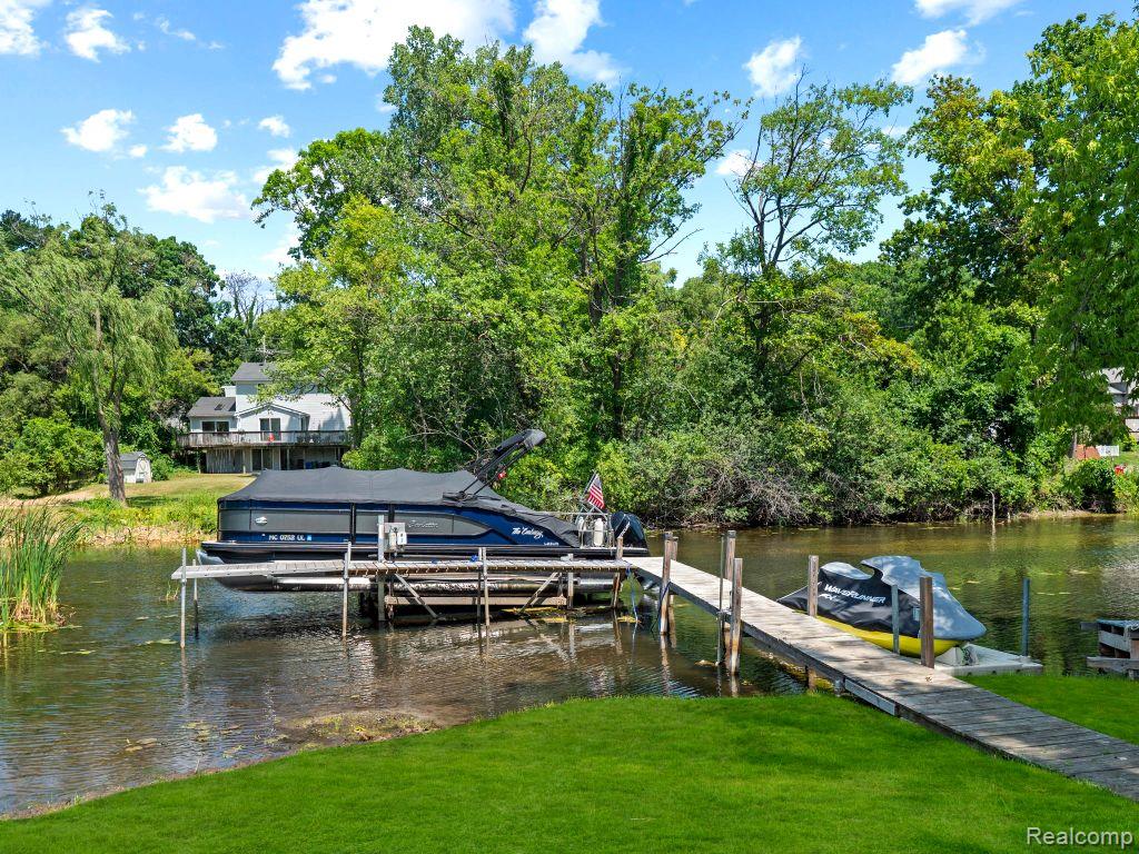 5270 Coomer Road Waterford, MI 48327 - Photo 15 of 92 Gallery Image 15