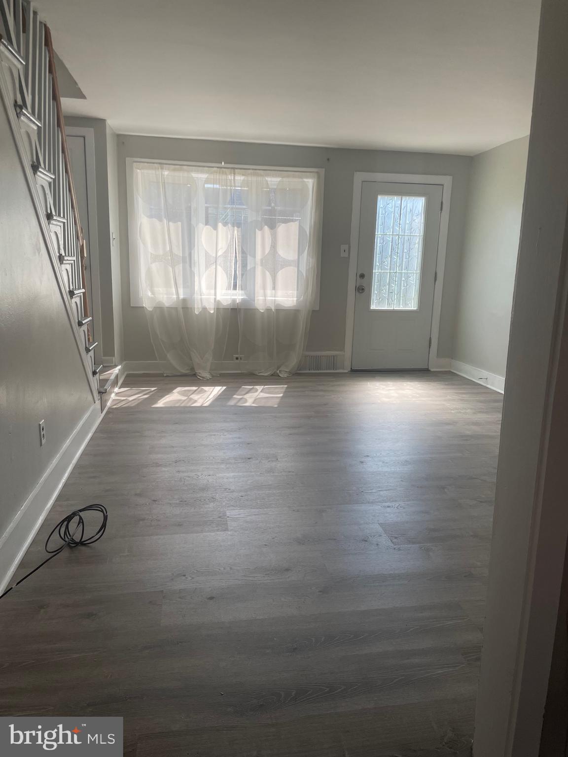 1247 Edgehill Road Darby, PA 19023 - Photo 3 of 32 Living Room