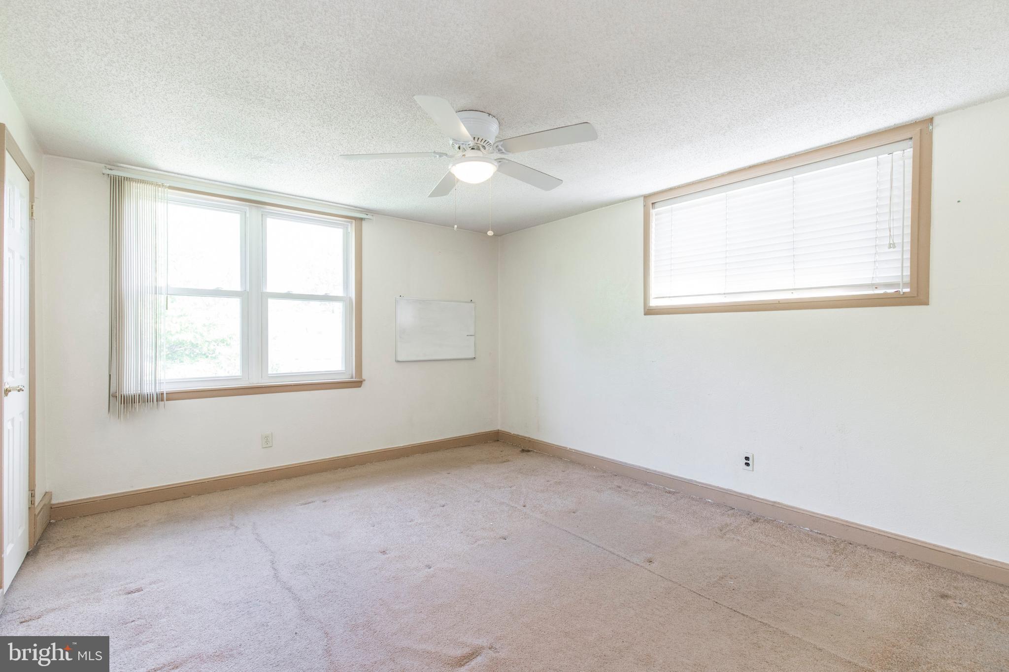 330 Rively Avenue Darby, PA 19023 - Photo 23 of 43 Gallery Image 23