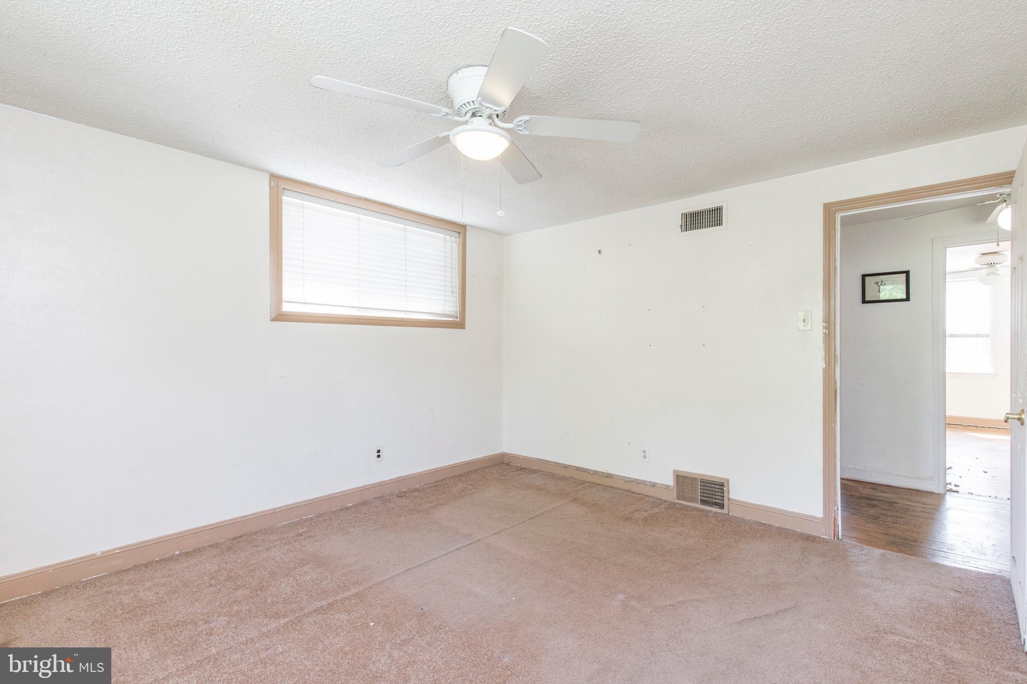 330 Rively Avenue Darby, PA 19023 - Photo 25 of 43 Gallery Image 25