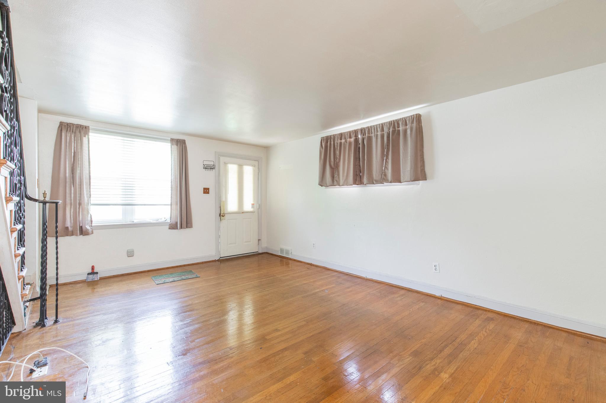 330 Rively Avenue Darby, PA 19023 - Photo 4 of 43 Gallery Image 4