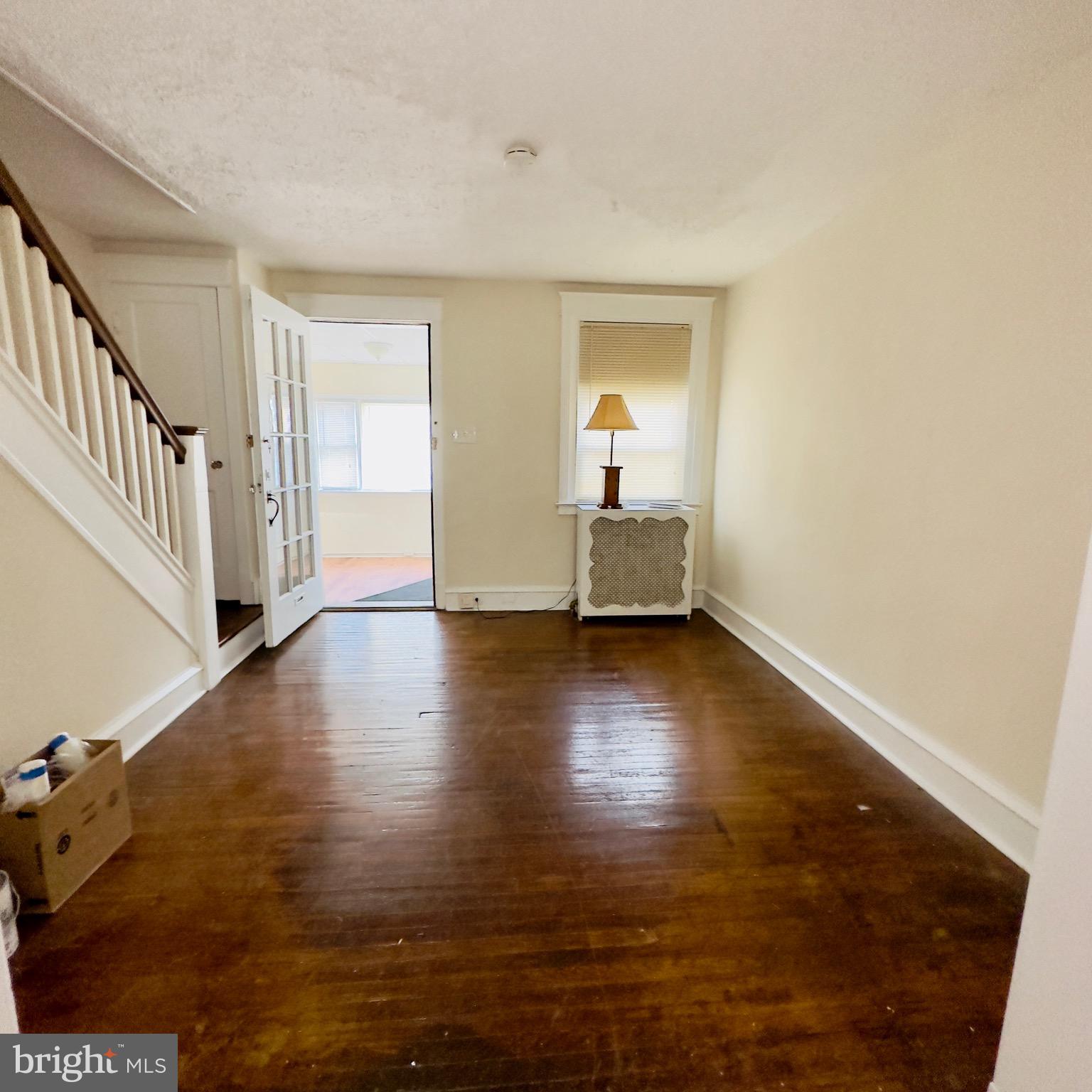 522 Woodcliffe Road Upper Darby, PA 19082 - Photo 3 of 15