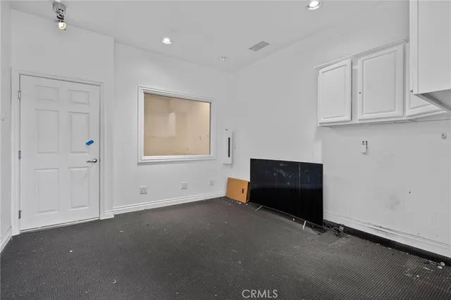 $12,000 | 922 Armata Drive, Corona, CA 92881