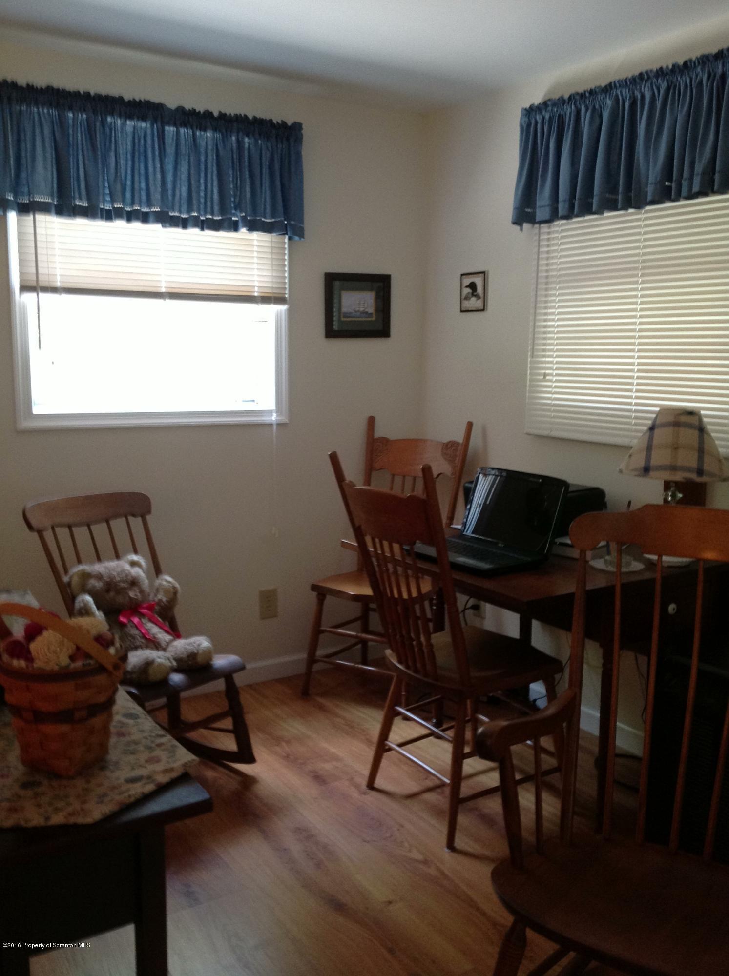 193 Crescent Lake Road Meshoppen, PA 18630 - Photo 20 of 33 Living Room