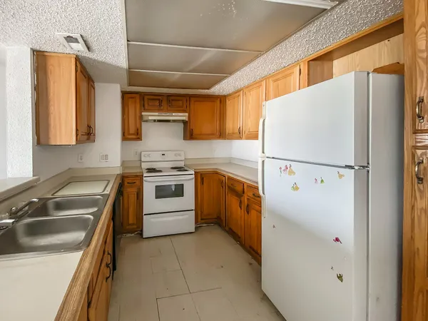 $1,200 | 2826 South Bartell Drive, Unit F38, Houston, TX 77054