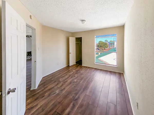 $1,200 | 2826 South Bartell Drive, Unit F38, Houston, TX 77054