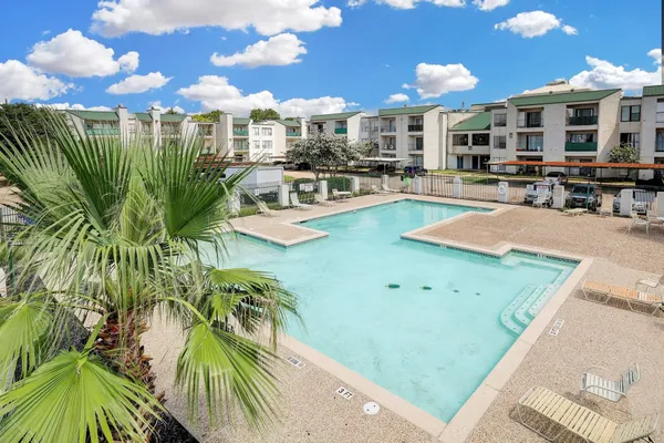 $1,200 | 2826 South Bartell Drive, Unit F38, Houston, TX 77054