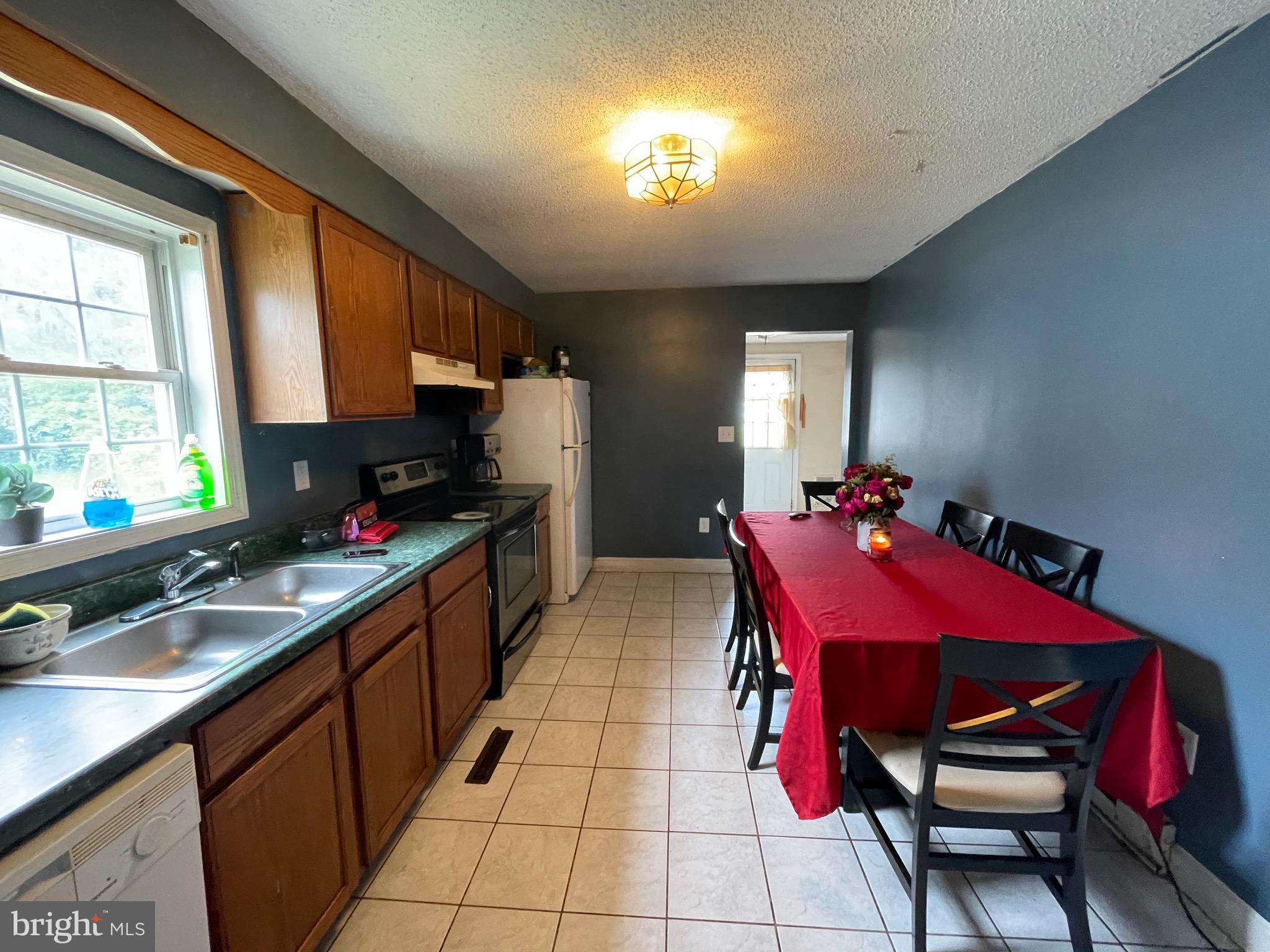 219 4th Ranson, WV 25438 - Photo 3 of 3