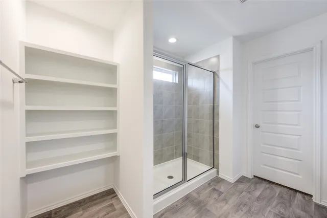 $2,100 | 1254 Waterside Trace, Sealy, TX 77474