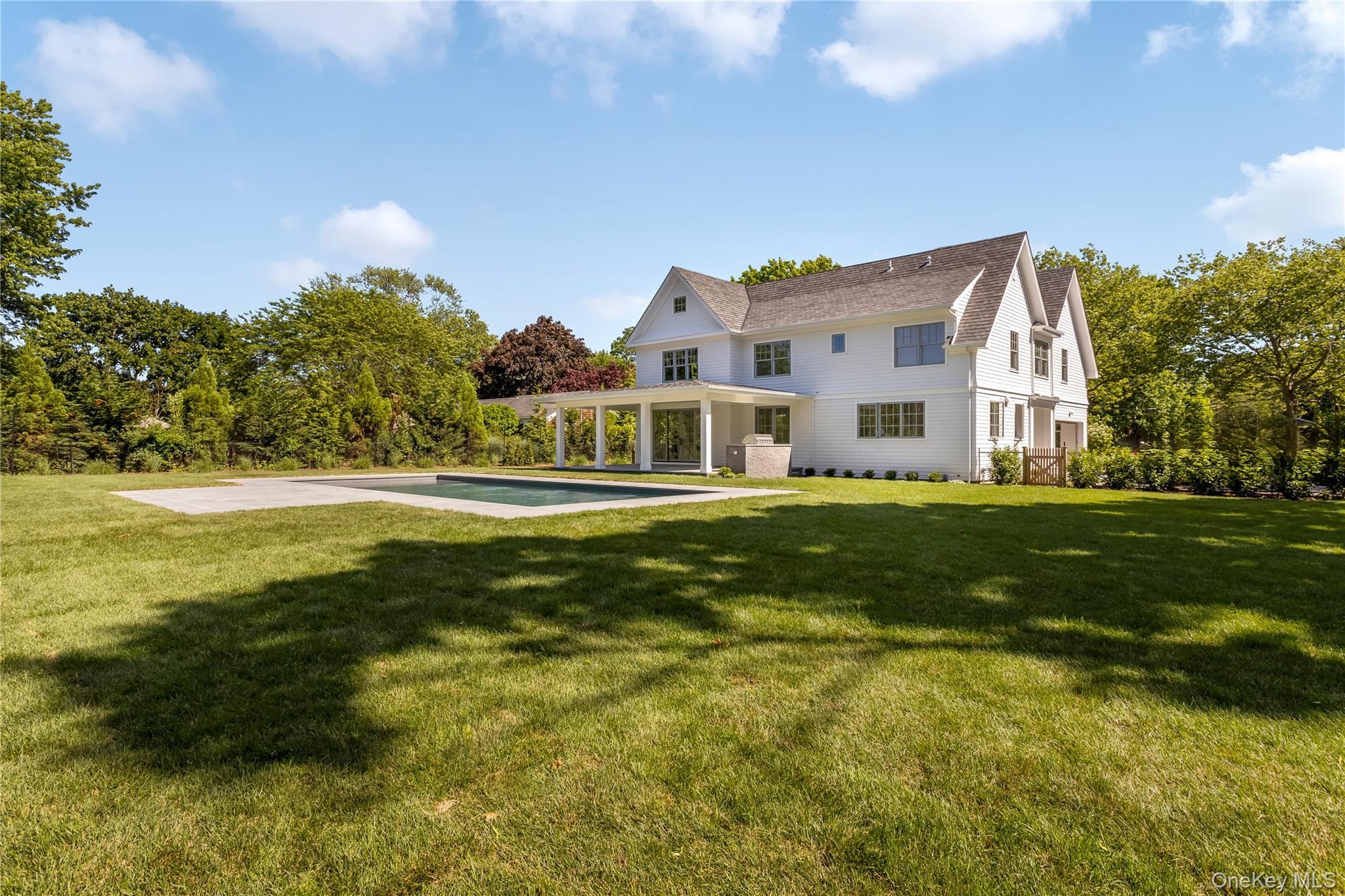 152 South Road Westhampton, NY 11977 - Photo 7 of 26 Expansive Rear Yard