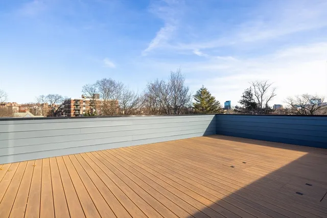 a view of terrace with sky view