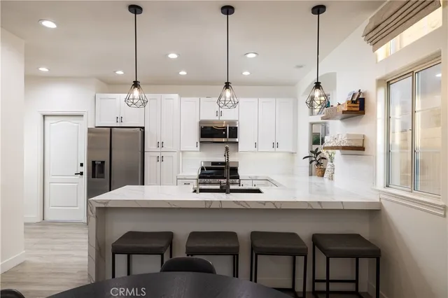 $6,995 | 2295 La Playa Drive North, Costa Mesa, CA 92627
