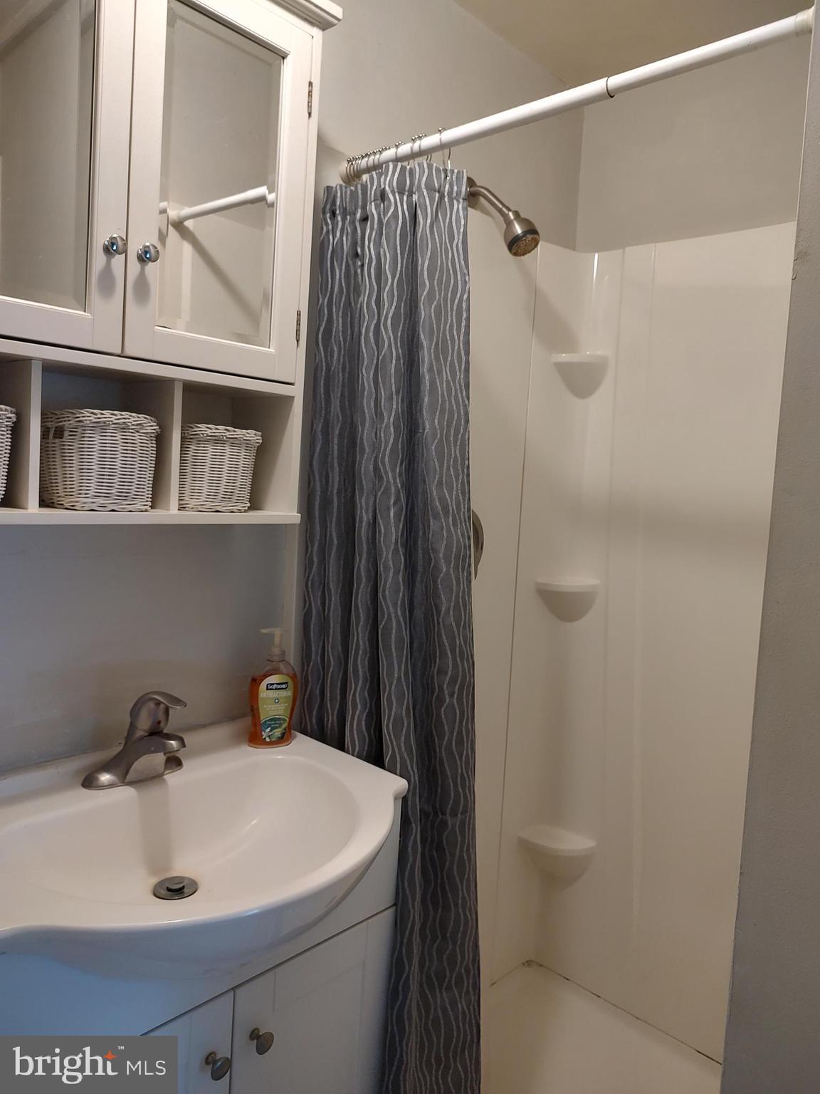 10412 Claiborne Road Claiborne, MD 21624 - Photo 19 of 35 Shower