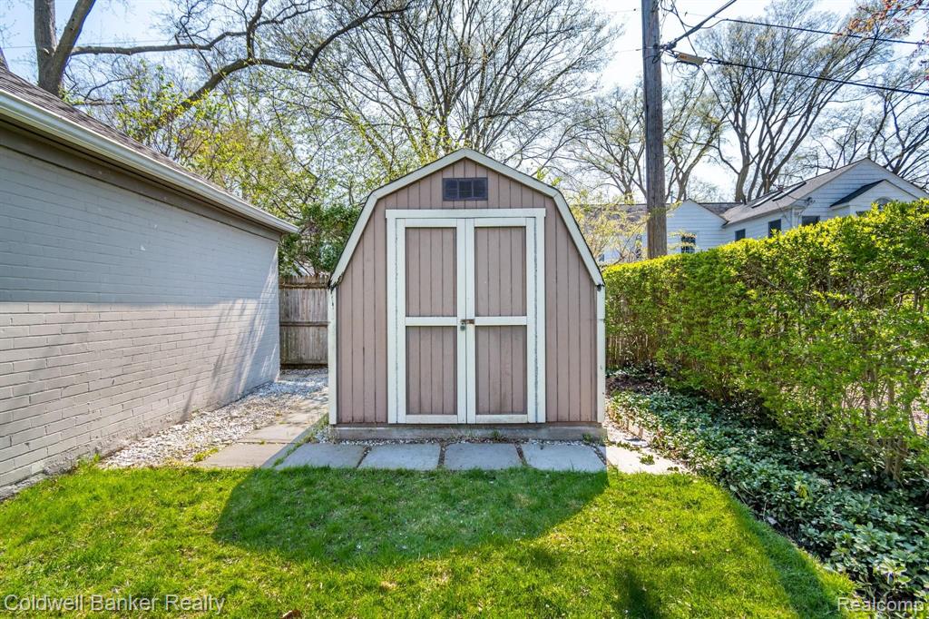 320 Touraine Road Grosse Pointe Farms, MI 48236 - Photo 56 of 60