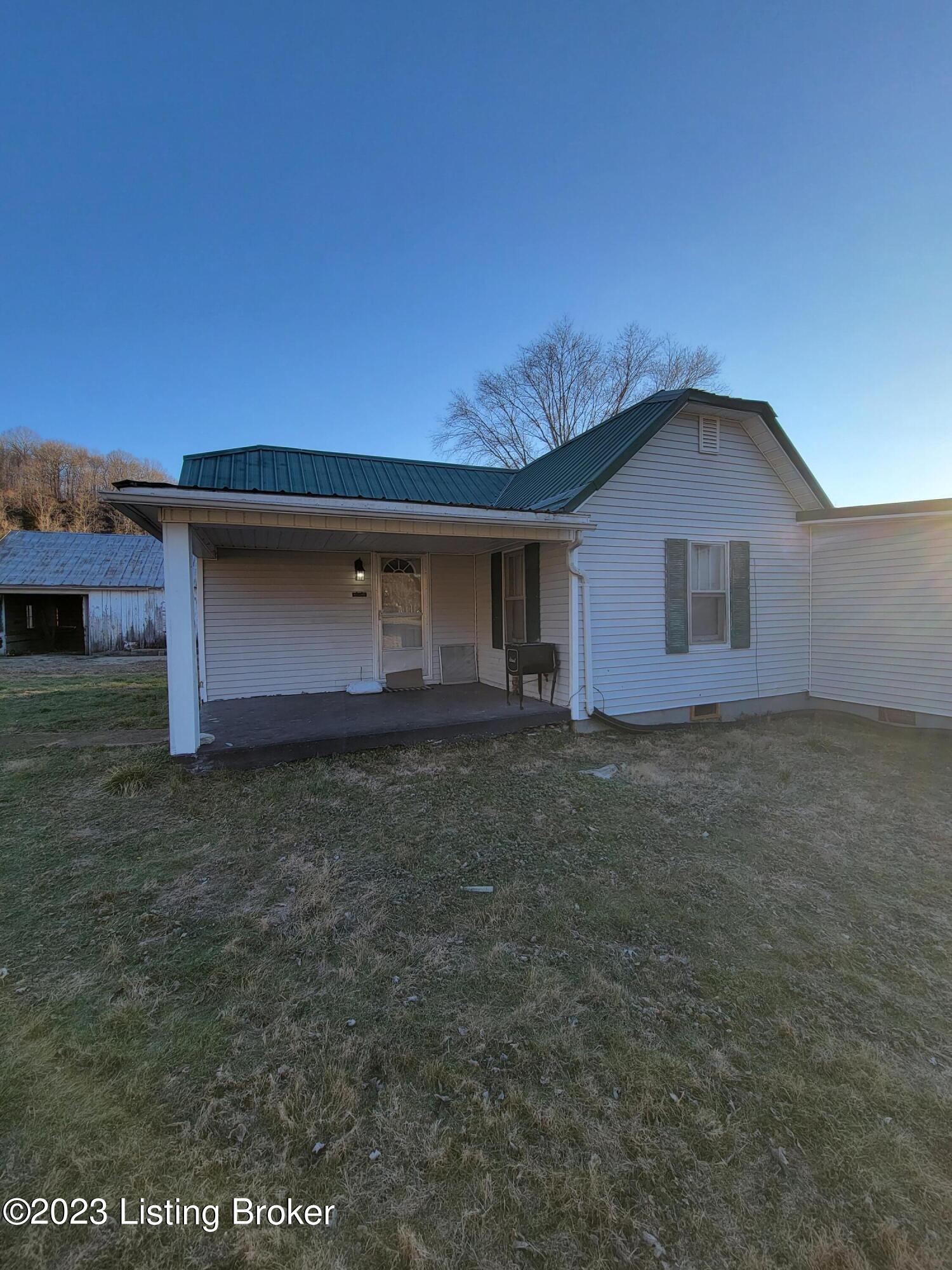 319 Dry Creek Road Columbia, KY 42728 - Photo 3 of 19 20230127_084857