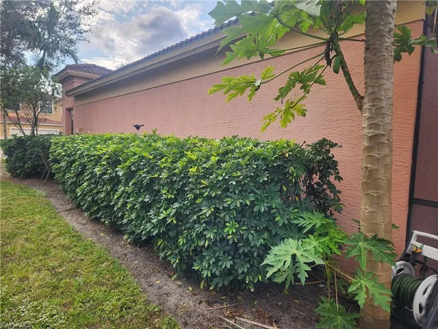 $410,900 | 7542 Bristol Circle, Naples, FL 34120