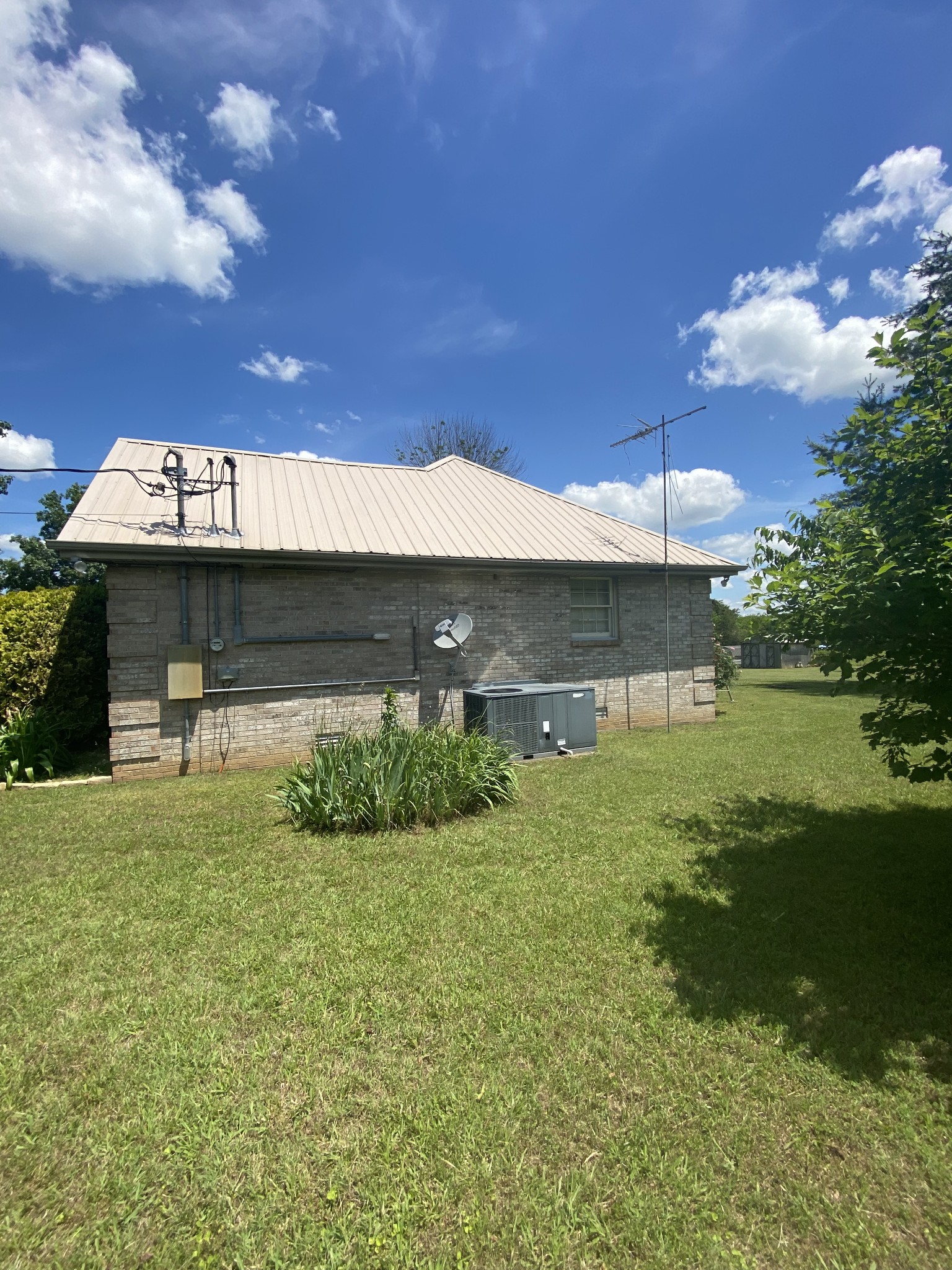 2002 Unionville Deason Road Bell Buckle, TN 37020 - Photo 35 of 62 Gallery Image 35