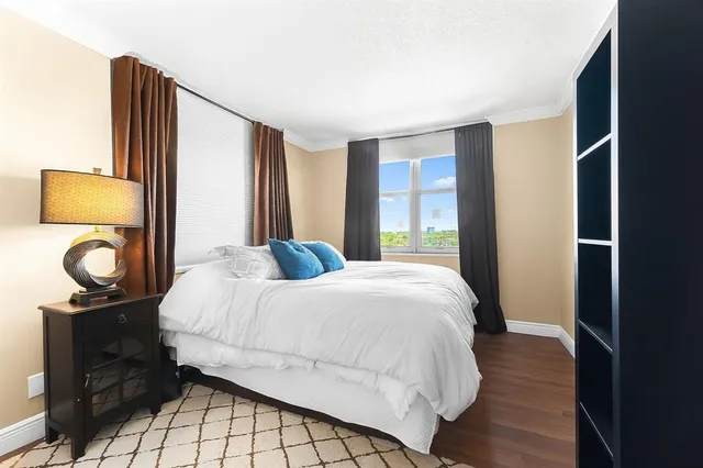 $2,600 | 777 South Federal Highway, Unit 910, Pompano Beach, FL 33062