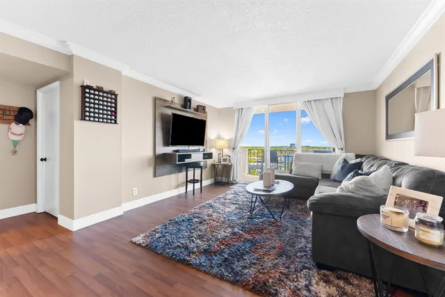 $2,600 | 777 South Federal Highway, Unit 910, Pompano Beach, FL 33062