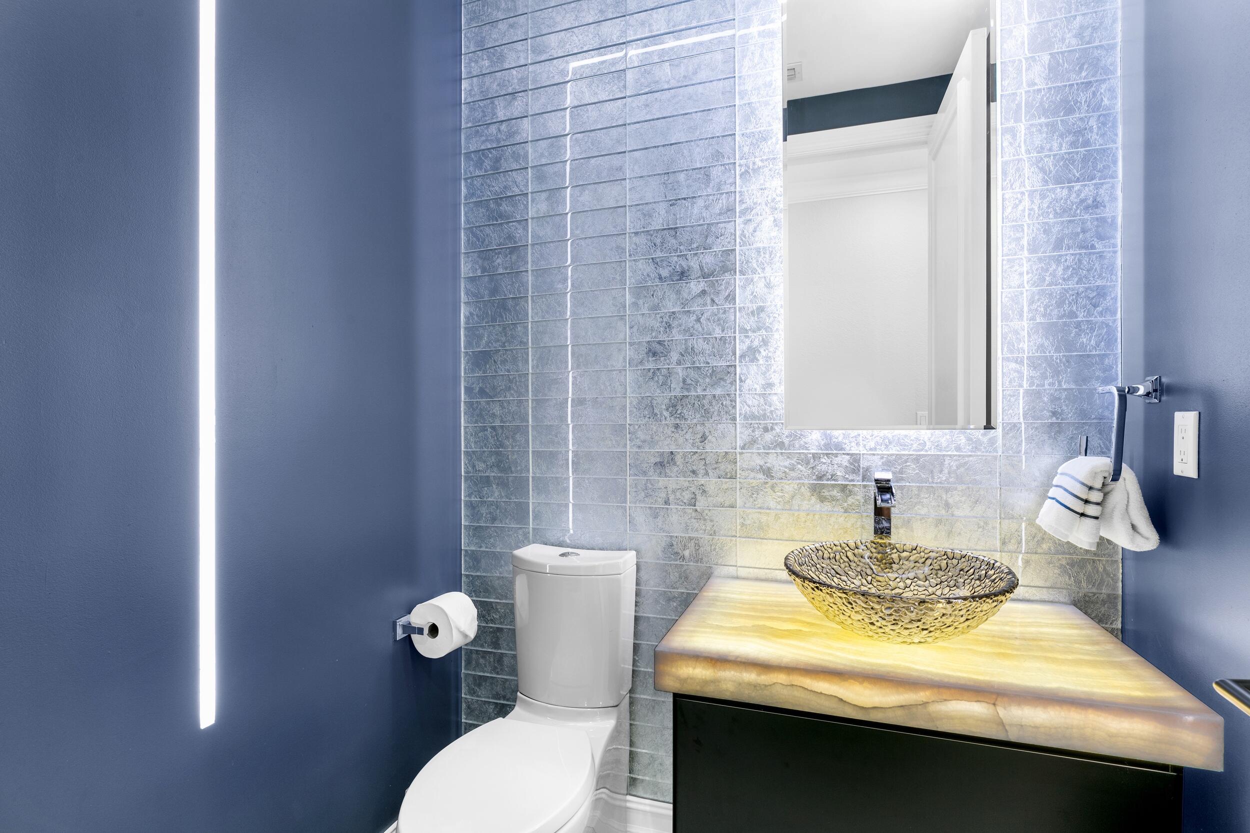 7188 Northeast 8th Drive Boca Raton, FL 33487 - Photo 22 of 65 231-Powder Room 1