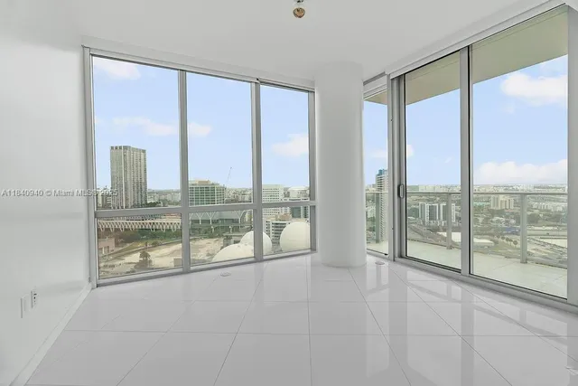 $590,000 | 851 Northeast 1st Avenue, Unit 2102, Miami, FL 33132