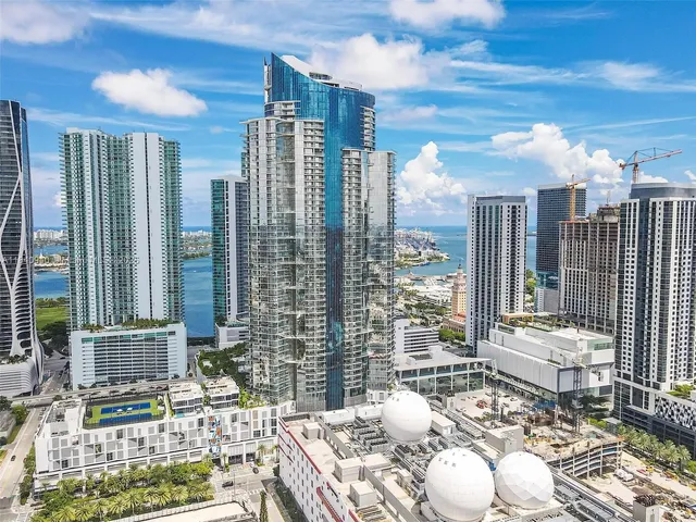 $590,000 | 851 Northeast 1st Avenue, Unit 2102, Miami, FL 33132