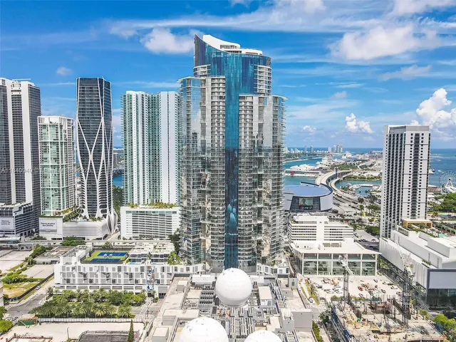 $590,000 | 851 Northeast 1st Avenue, Unit 2102, Miami, FL 33132