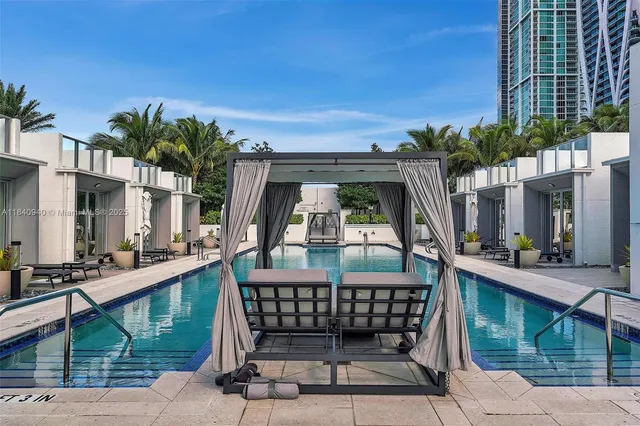 $590,000 | 851 Northeast 1st Avenue, Unit 2102, Miami, FL 33132