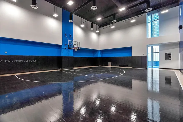 $590,000 | 851 Northeast 1st Avenue, Unit 2102, Miami, FL 33132