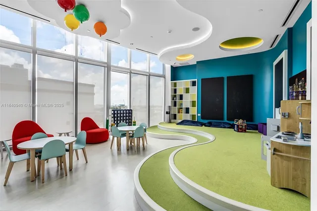 $590,000 | 851 Northeast 1st Avenue, Unit 2102, Miami, FL 33132