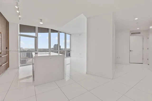 $590,000 | 851 Northeast 1st Avenue, Unit 2102, Miami, FL 33132