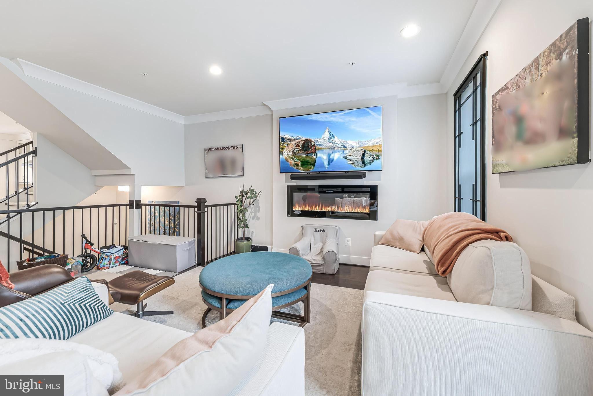 11692 Sunrise Square Place Reston, VA 20191 - Photo 15 of 49